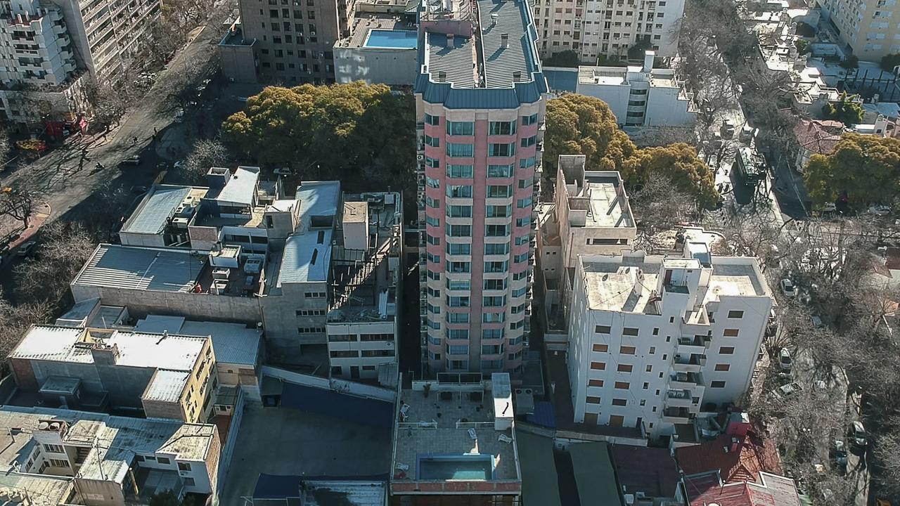 メンドーサMitre Independent Apartアパートメント エクステリア 写真