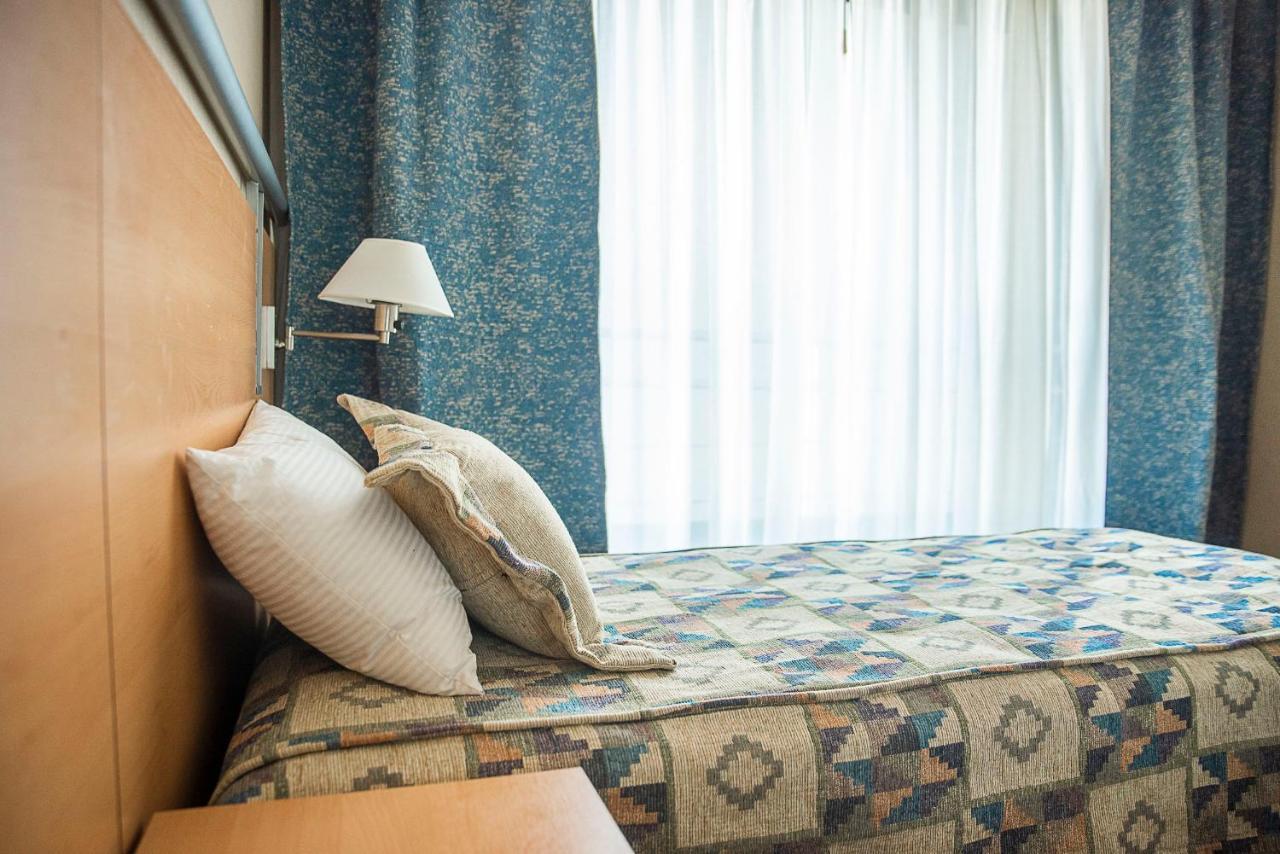メンドーサMitre Independent Apartアパートメント エクステリア 写真